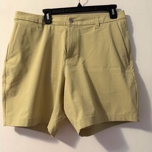 Lululemon ABC Shorts Mens 34 Yellow Classic Fit Stretch Woven Air Activewear